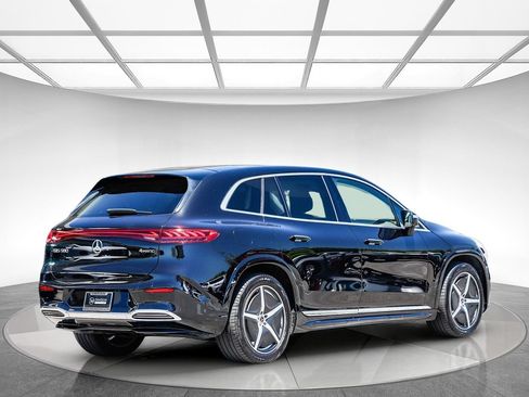 Certified 2023 Mercedes-Benz EQS 580 4MATIC SUV image 5