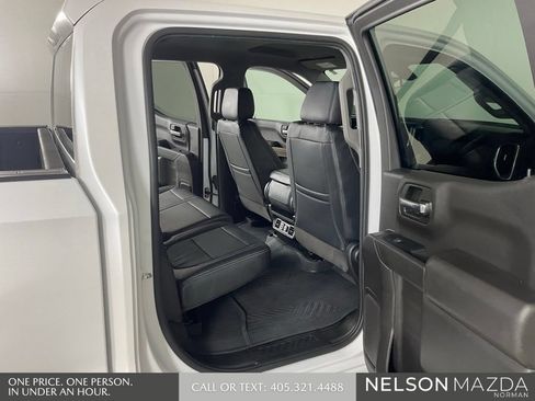 Used 2022 Chevrolet Silverado 1500 LT AWD/4WD image 16
