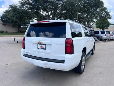 Used 2019 Chevrolet Suburban LT w/ Texas Edition Package RWD image 6