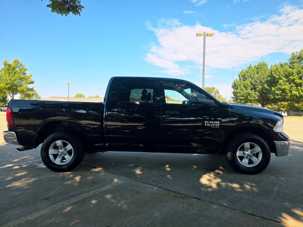 Used 2023 RAM 1500 Classic SLT w/ Trailer & Traction Group AWD/4WD image 19