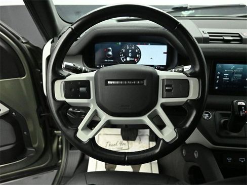 Used 2022 Land Rover Defender 110 SE image 15