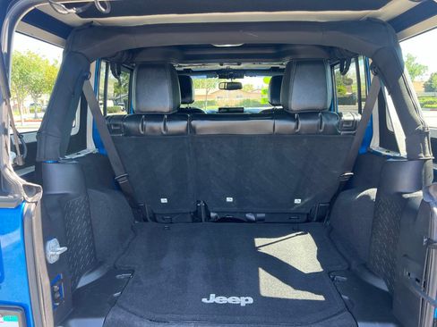 Used 2016 Jeep Wrangler Unlimited Sport w/ Quick Order Package 24S AWD/4WD image 32