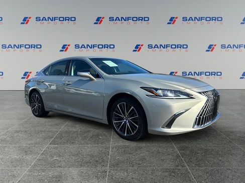 Used 2022 Lexus ES 350 w/ Premium Package image 7