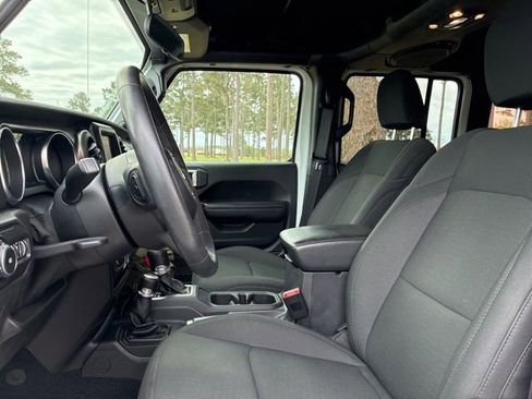 Used 2020 Jeep Wrangler Unlimited Sport S image 22