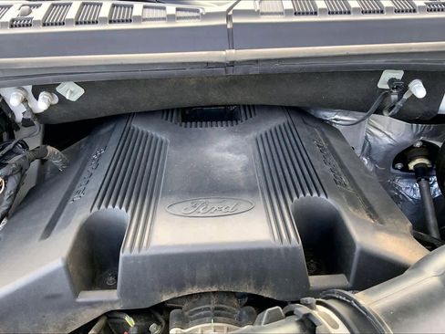 Used 2020 Ford F150 Platinum w/ Equipment Group 701A Luxury image 30