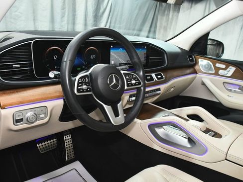 Used 2022 Mercedes-Benz GLS 450 4MATIC w/ AMG Line Exterior image 23