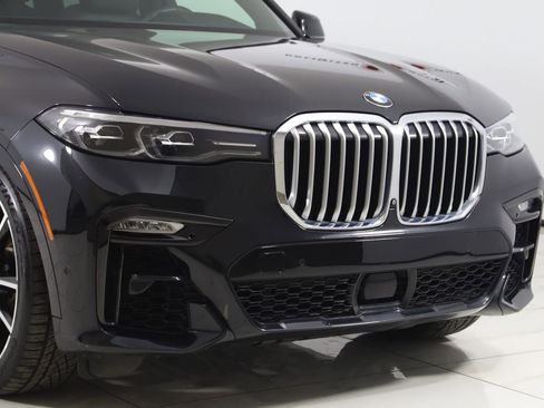 Used 2019 BMW X7 xDrive50i w/ M Sport Package AWD/4WD image 43