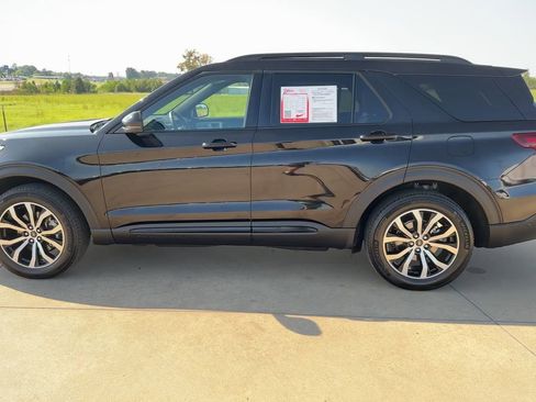 Used 2020 Ford Explorer ST image 6