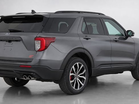Used 2023 Ford Explorer ST AWD/4WD image 7
