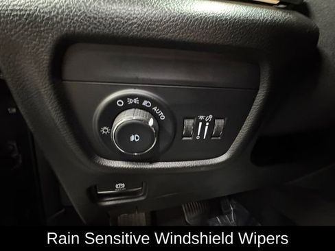 Used 2023 Jeep Grand Cherokee L Limited w/ Luxury Tech Group II image 26