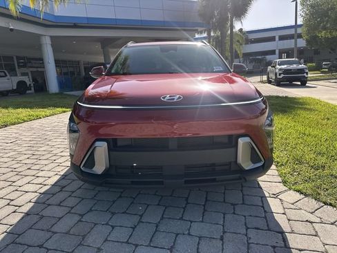 Used 2025 Hyundai Kona SEL FWD image 19