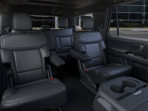New 2026 Ford Expedition Platinum w/ Stealth Appearance Package AWD/4WD image 11