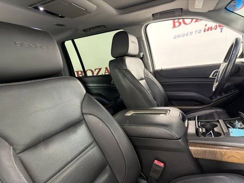 Used 2018 GMC Yukon XL Denali w/ Denali Ultimate Package AWD/4WD image 16