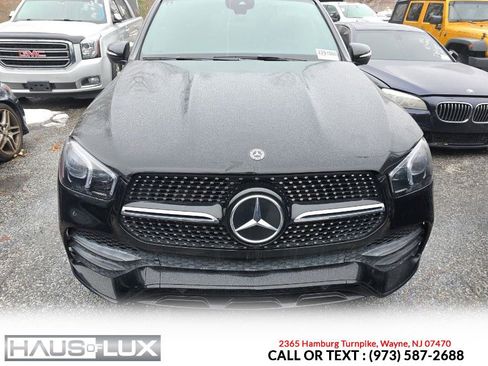 Used 2020 Mercedes-Benz GLE 350 4MATIC w/ AMG Line Exterior image 3