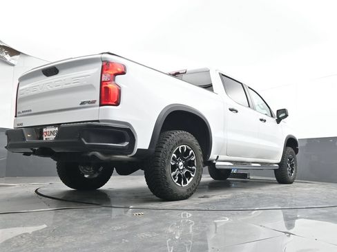 Used 2024 Chevrolet Silverado 1500 ZR2 w/ Technology Package AWD/4WD image 30