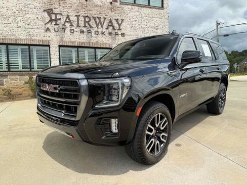 Used 2021 GMC Yukon AT4 AWD/4WD image 2