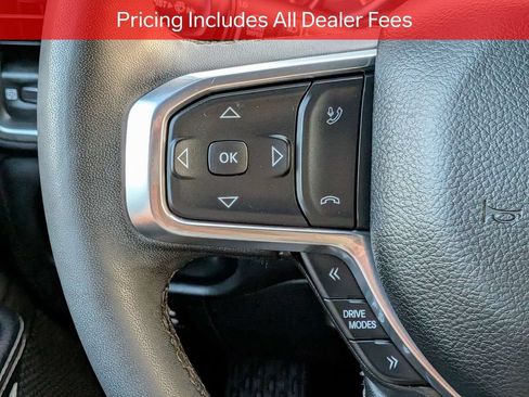 Used 2025 RAM 1500 Laramie AWD/4WD image 27