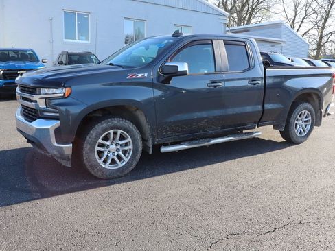 Used 2020 Chevrolet Silverado 1500 LT w/ All-Star Edition image 2