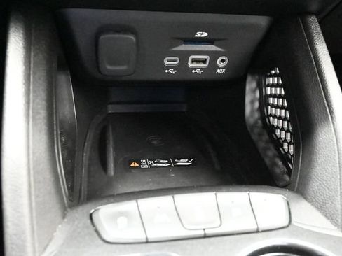 Used 2021 Chevrolet TrailBlazer RS w/ Technology Package FWD image 39