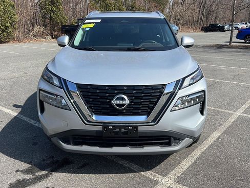 Certified 2023 Nissan Rogue SV w/ SV Premium B Package image 2