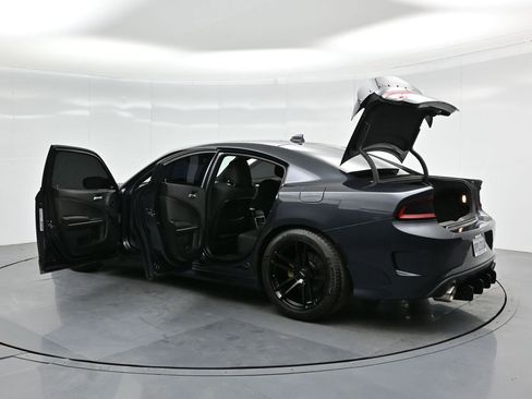 Used 2019 Dodge Charger R/T image 34