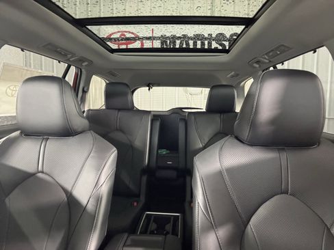 New 2026 Toyota Grand Highlander image 33