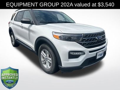 Used 2024 Ford Explorer XLT w/ Equipment Group 202A