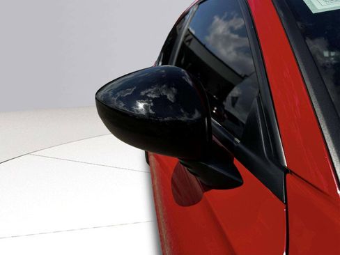 Used 2025 Honda Civic Sport image 9