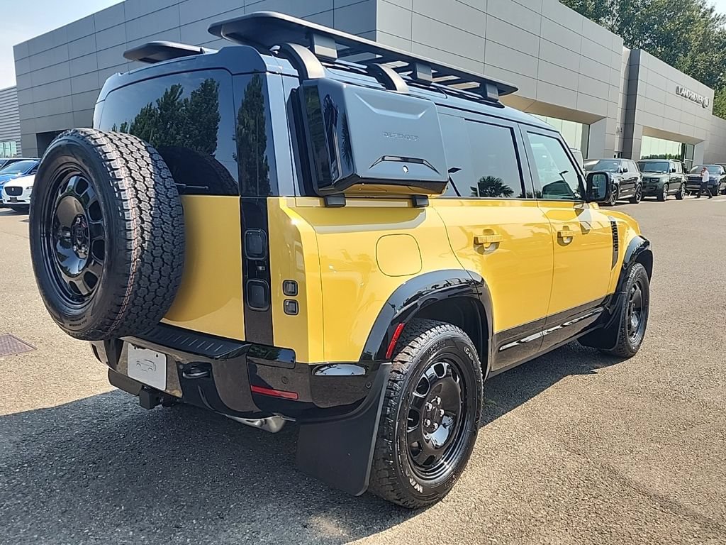 New 2026 Land Rover Defender 110 AWD/4WD image 5
