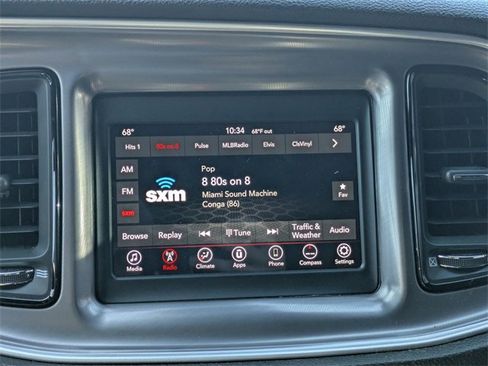 Used 2022 Dodge Challenger SXT image 21