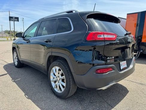 Used 2017 Jeep Cherokee Limited AWD/4WD image 5