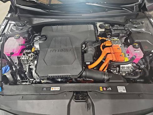 New 2026 Hyundai Elantra Limited FWD image 29