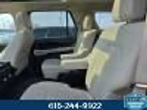 Used 2022 Ford Expedition Platinum image 7