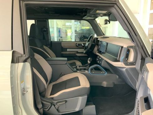 Used 2022 Ford Bronco Wildtrak AWD/4WD image 16