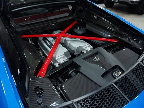 Used 2017 Audi R8 V10 image 53