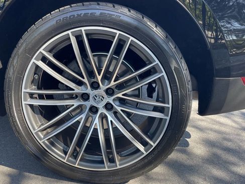 Used 2019 Porsche Macan S AWD/4WD image 17