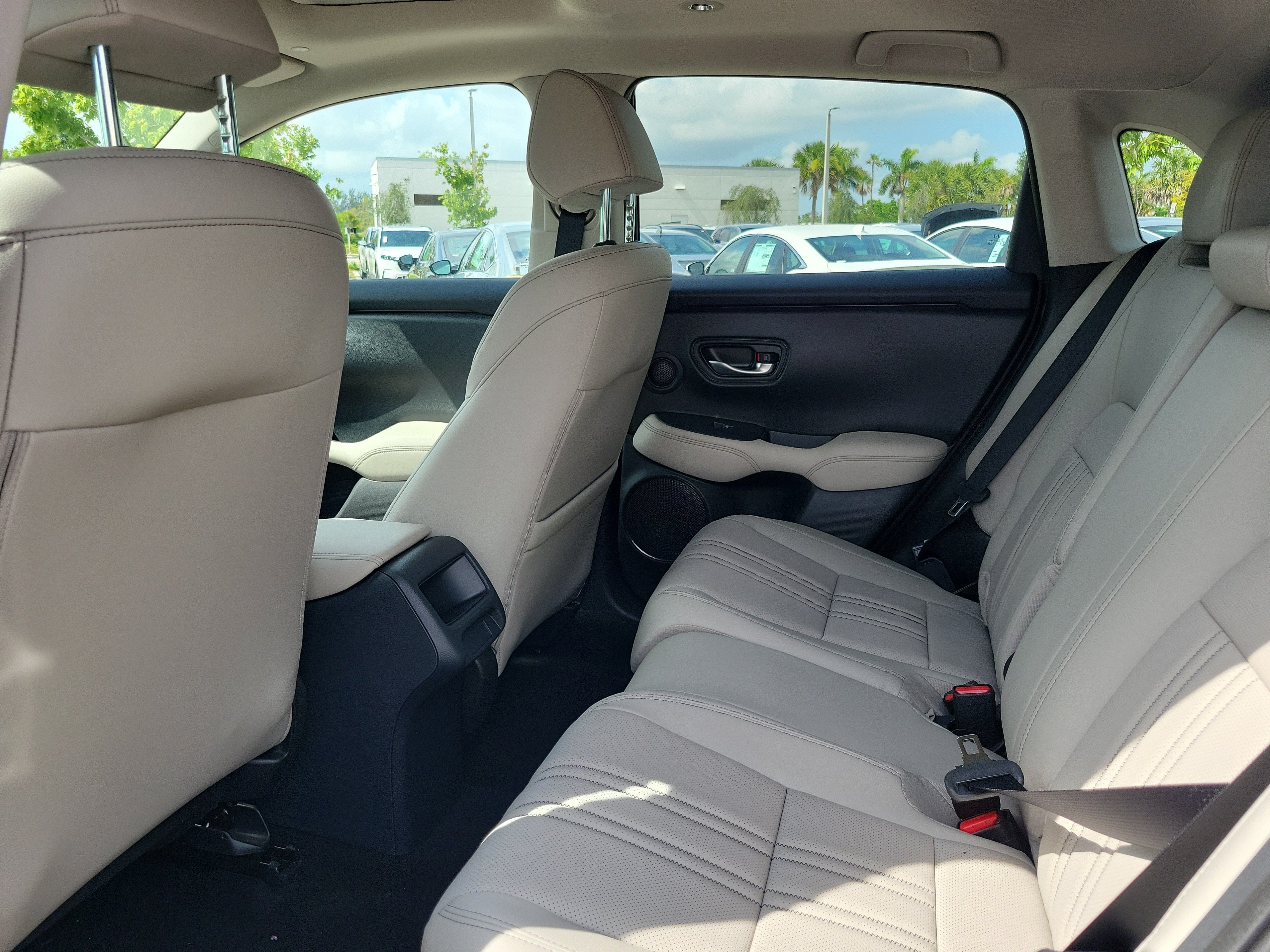New 2027 Honda HR-V EX-L image 13