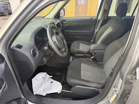 Used 2015 Jeep Patriot Sport w/ Power Value Group AWD/4WD image 11