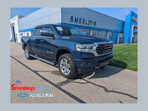 Used 2022 RAM 1500 Limited w/ Body-Colour Bumper Group AWD/4WD image 1