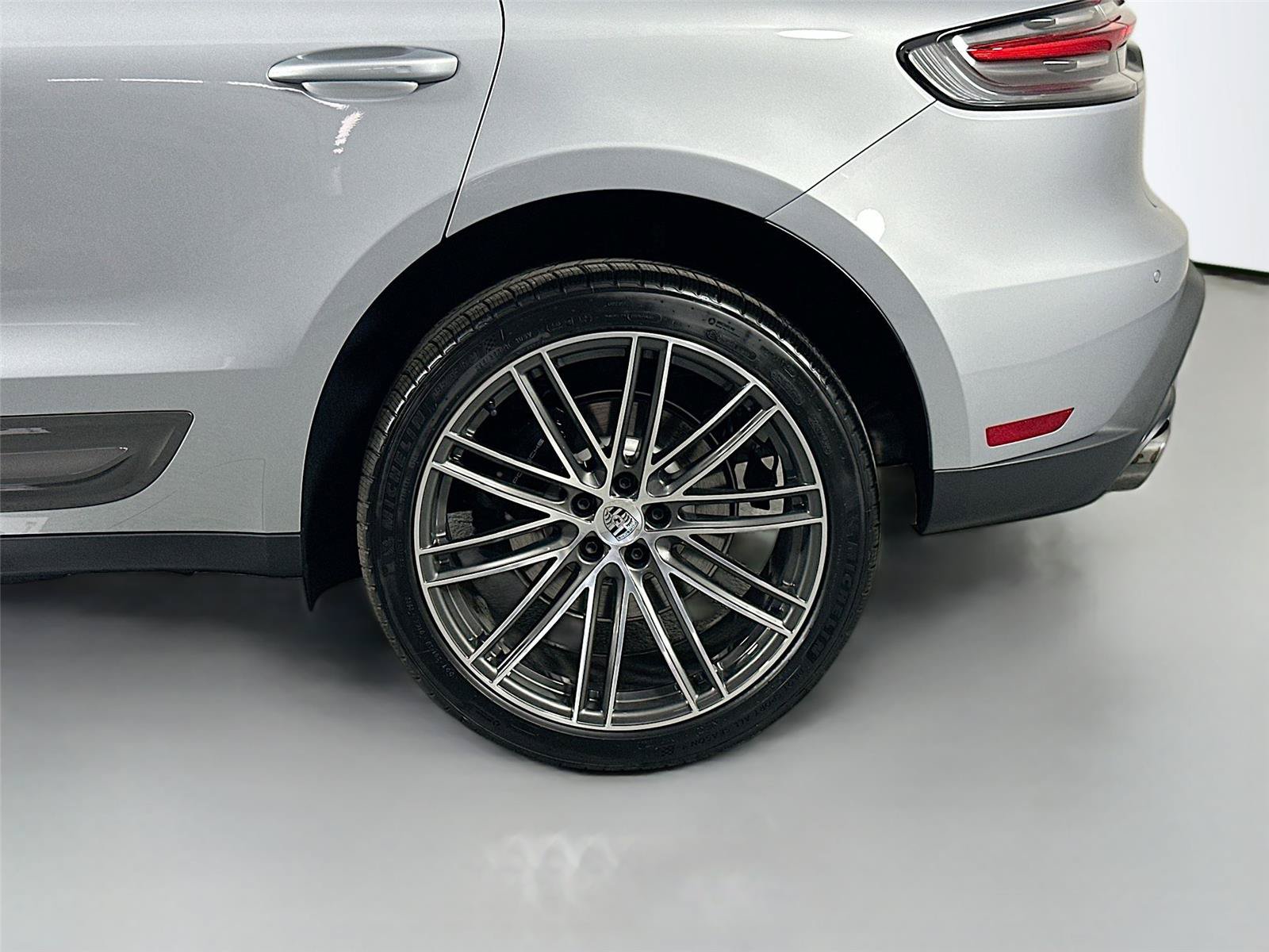 Used 2026 Porsche Macan Turbo AWD/4WD image 12