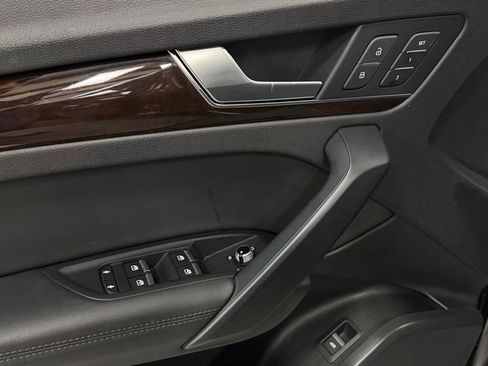 Used 2020 Audi Q5 2.0T Premium Plus w/ Premium Plus Package image 13