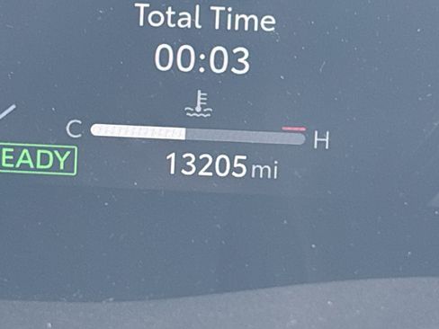 Used 2025 Toyota Camry XLE w/ Premium Plus Package image 21