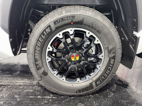 New 2026 Toyota Tundra SR5 image 7