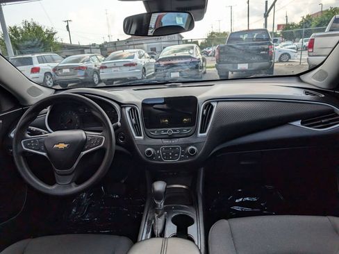 Used 2023 Chevrolet Malibu LT FWD image 14