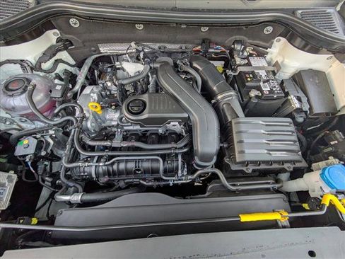 New 2026 Volkswagen Taos S image 17