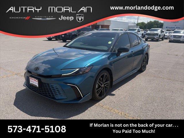 Used 2025 Toyota Camry XSE FWD image 1
