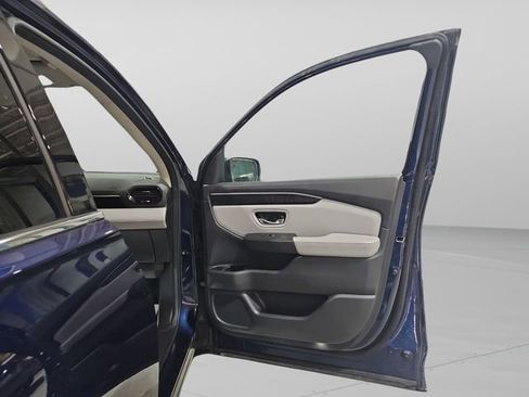 Certified 2023 Honda Pilot Elite image 30