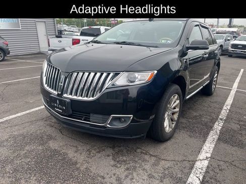 Used 2013 Lincoln MKX AWD image 2