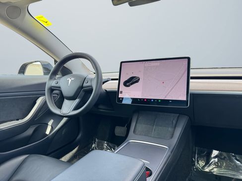 Used 2021 Tesla Model 3 Long Range image 14