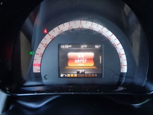 Used 2016 smart fortwo passion image 7